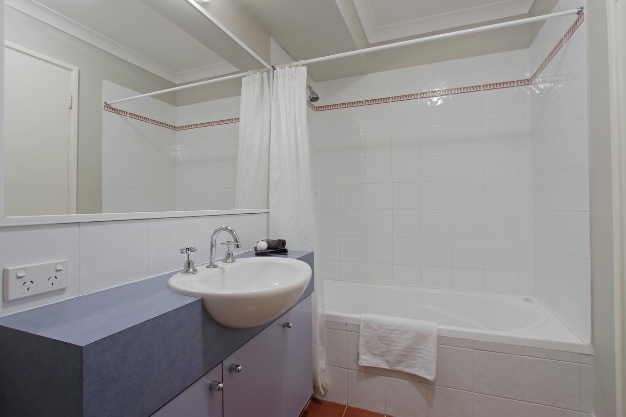 Hillarys Marina Apartment Пърт Екстериор снимка