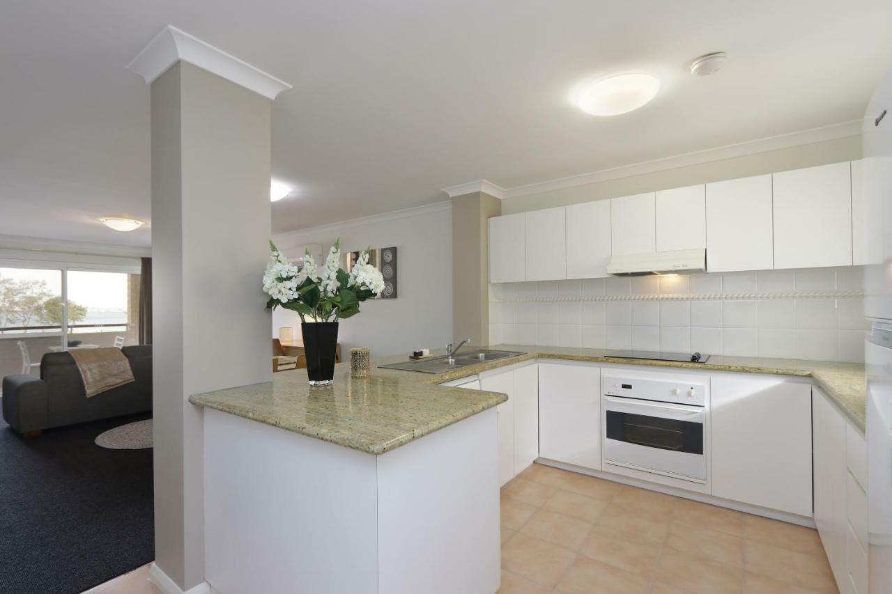 Hillarys Marina Apartment Пърт Екстериор снимка