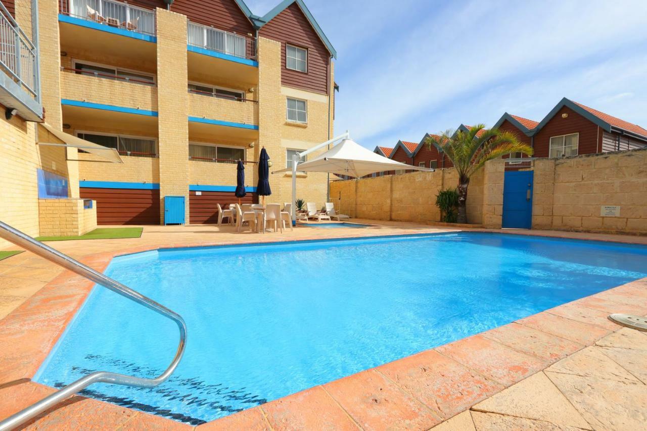 Hillarys Marina Apartment Пърт Екстериор снимка