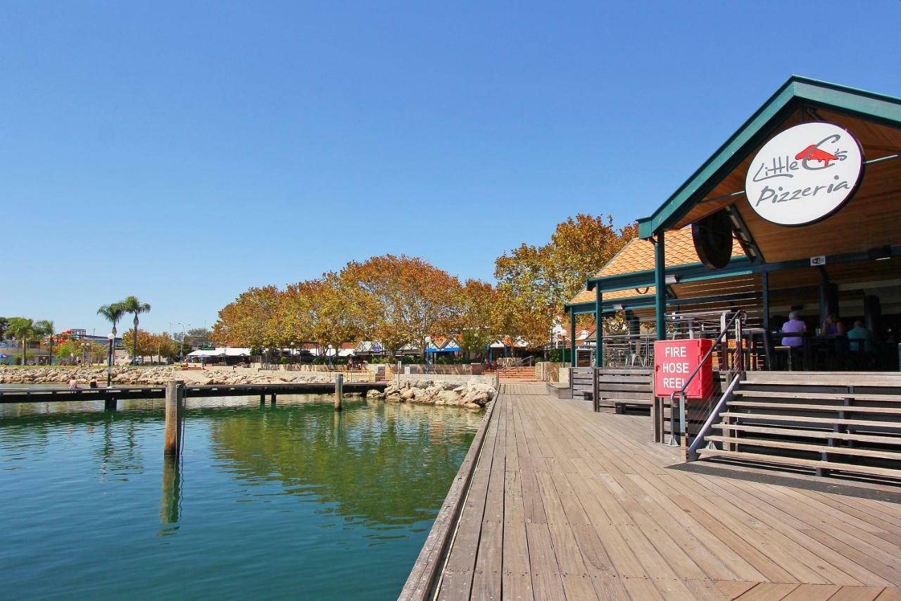Hillarys Marina Apartment Пърт Екстериор снимка