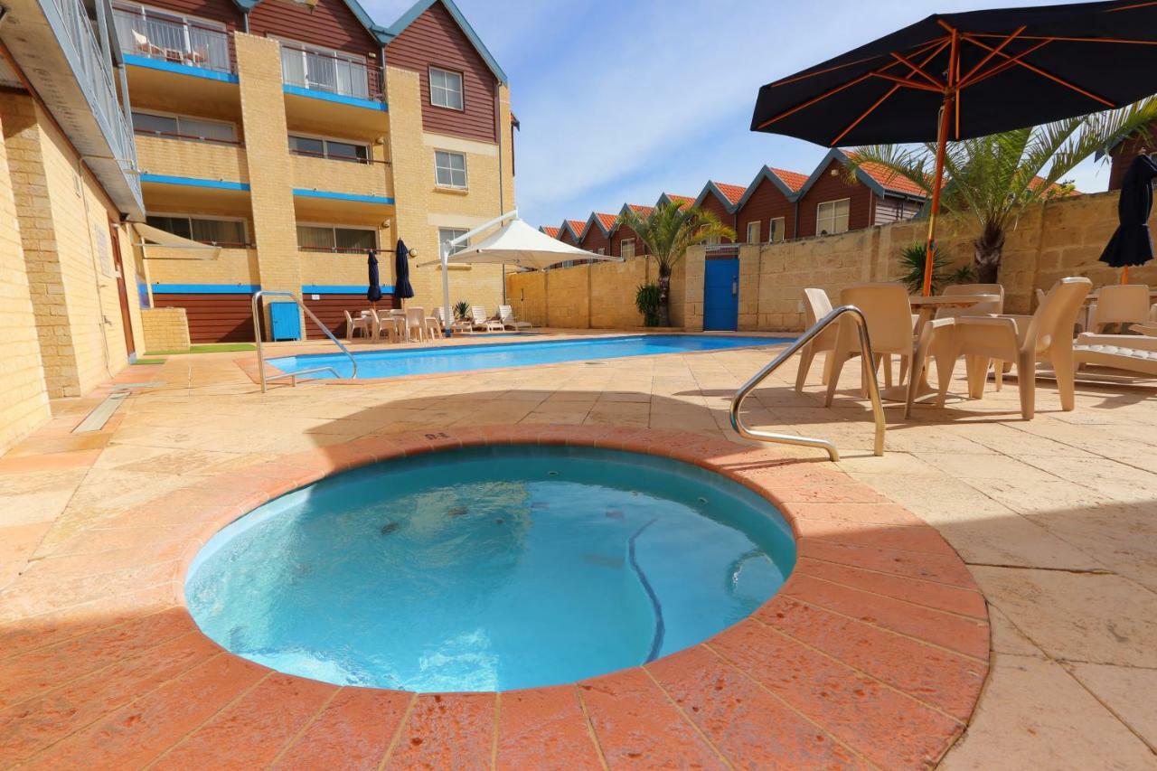Hillarys Marina Apartment Пърт Екстериор снимка